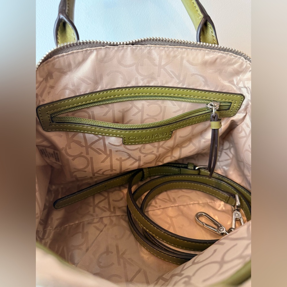 RARE Calvin Klein Logo Satchel with Removable Pouch, Green - Picture 8 of 13